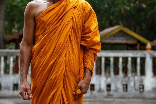 saffon-cloth-post
